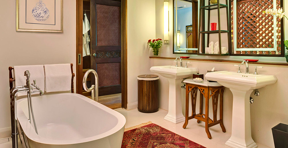 Des Indes Villas - Des Indes III - Guest bedroom bathroom features
